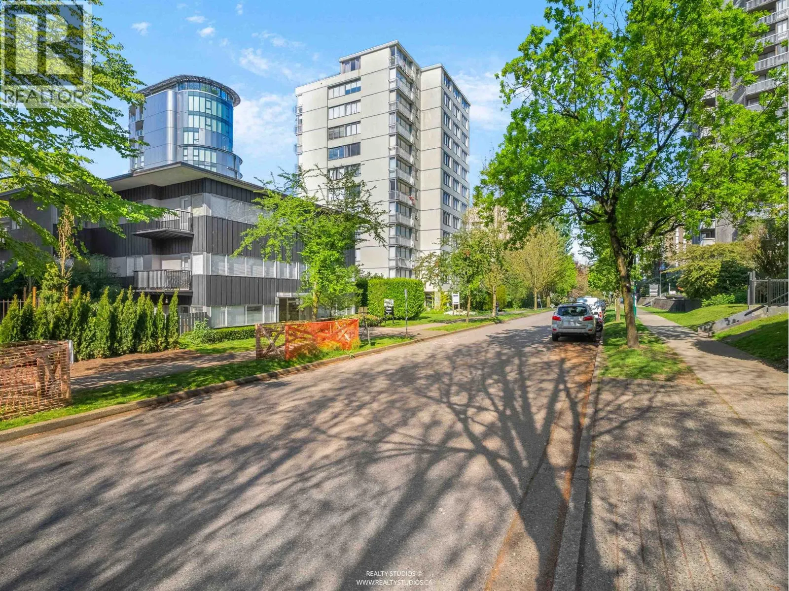 1205 1250 BURNABY STREET