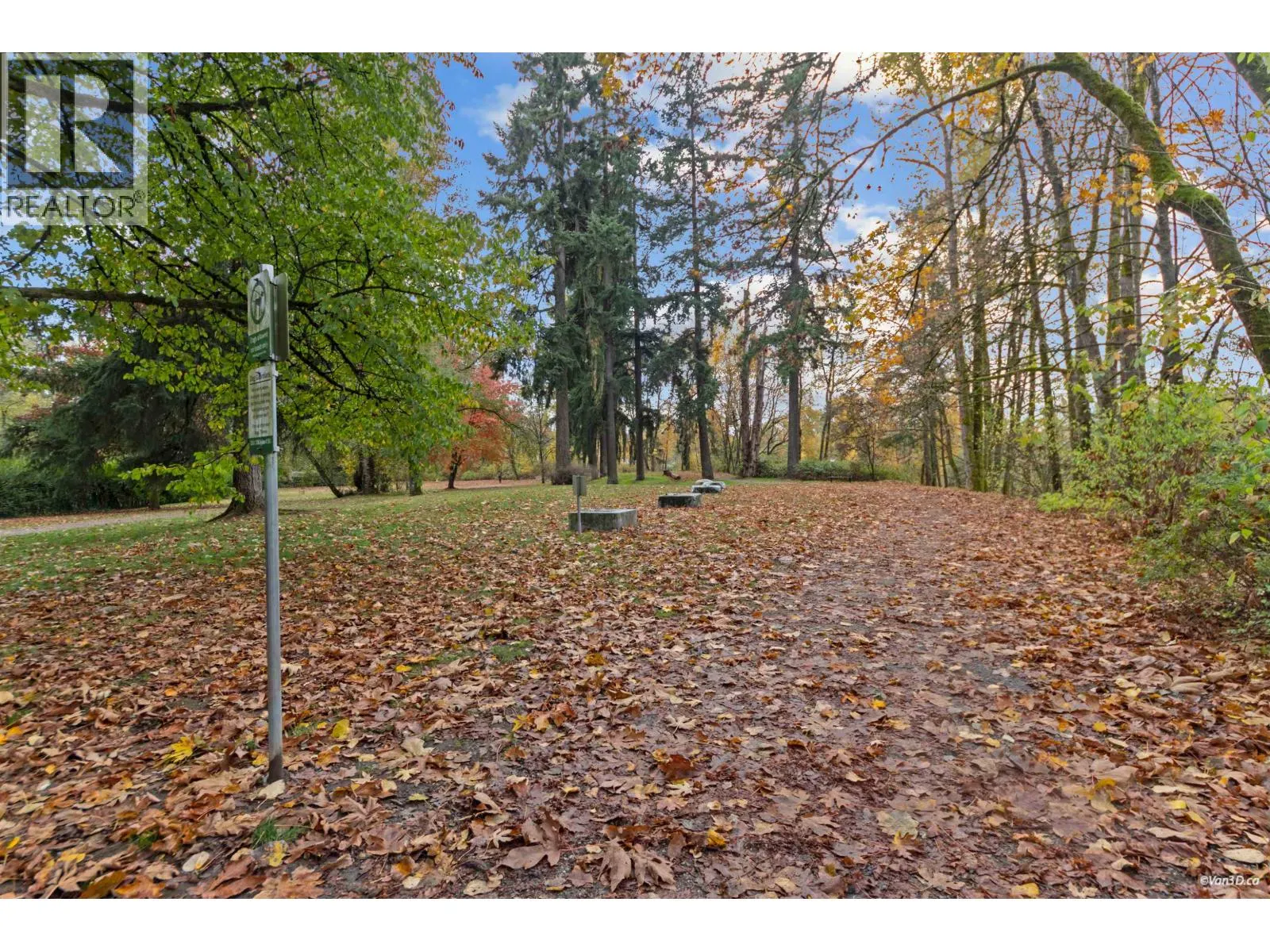 59 433 SEYMOUR RIVER PLACE