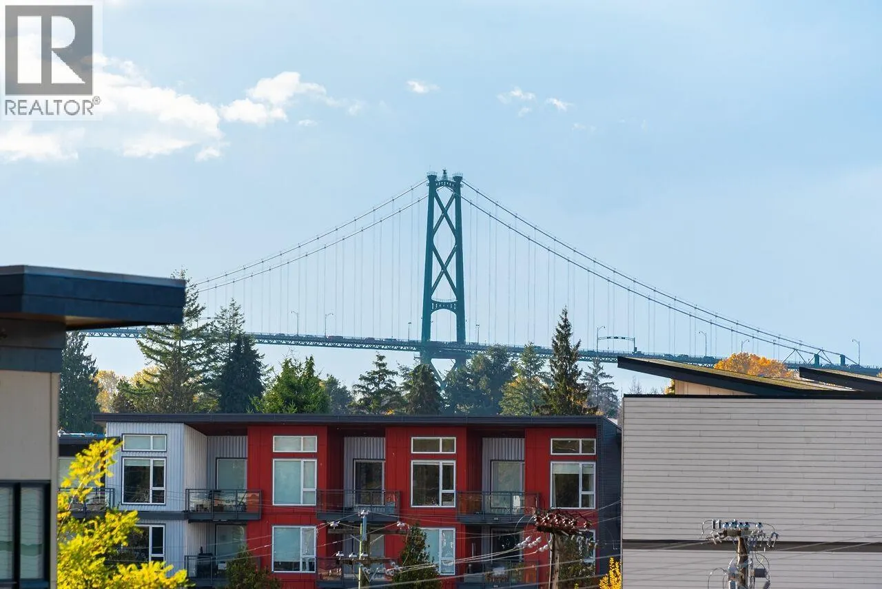 403 1061 MARINE DRIVE