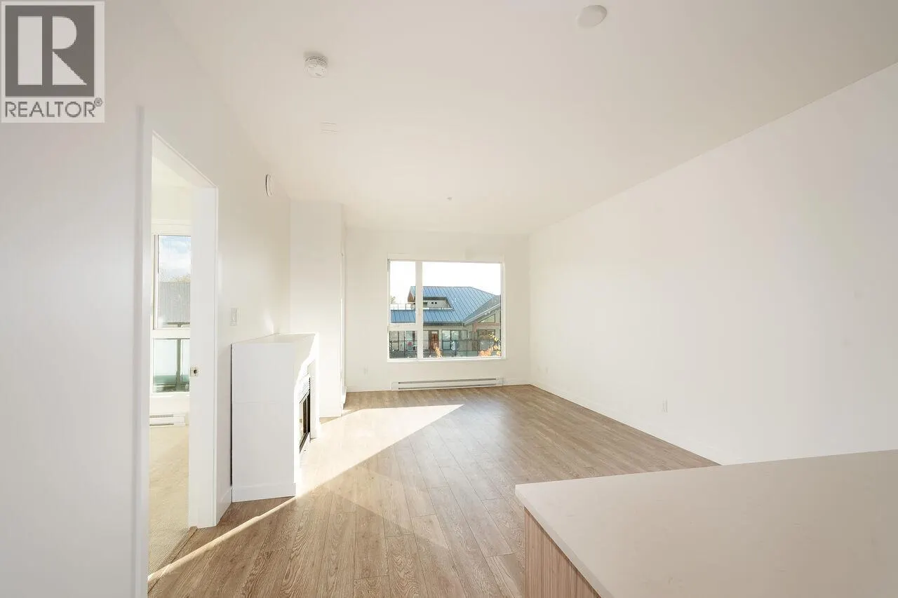 403 1061 MARINE DRIVE