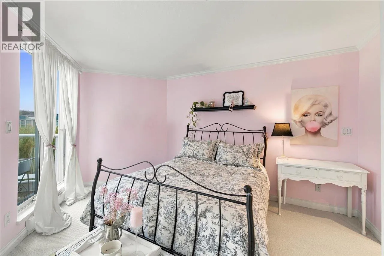 405 1502 ISLAND PARK WALK