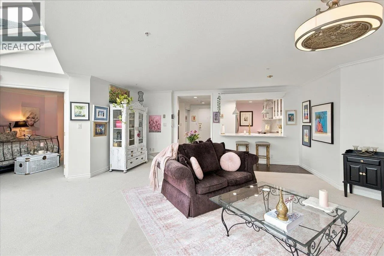 405 1502 ISLAND PARK WALK