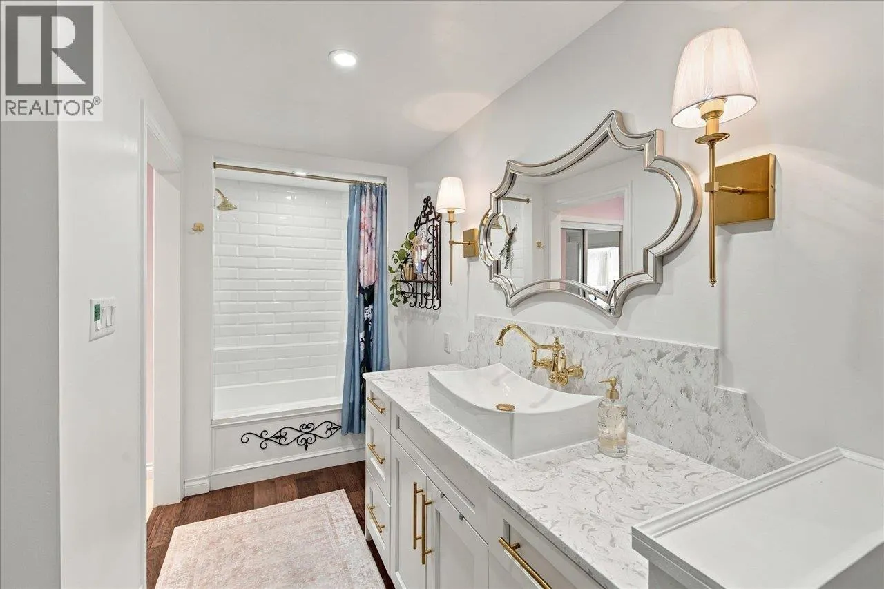 405 1502 ISLAND PARK WALK