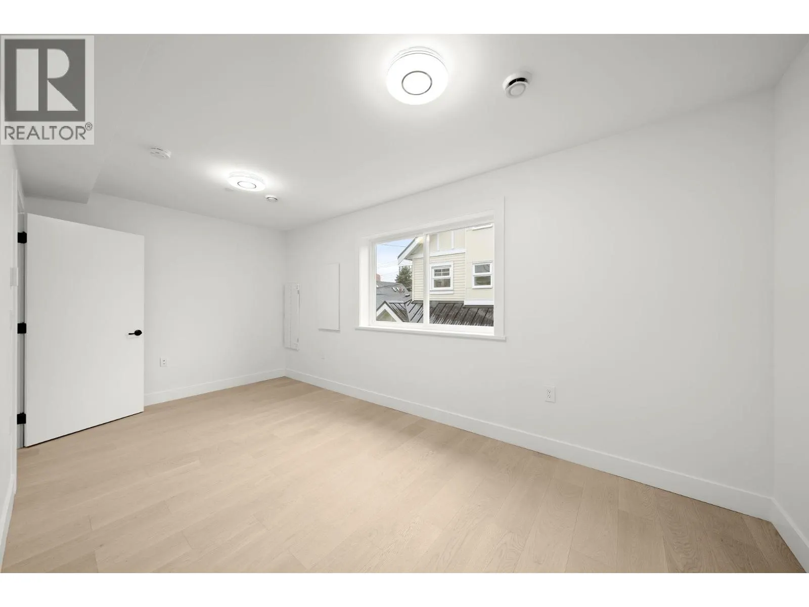 1161 KEEFER STREET