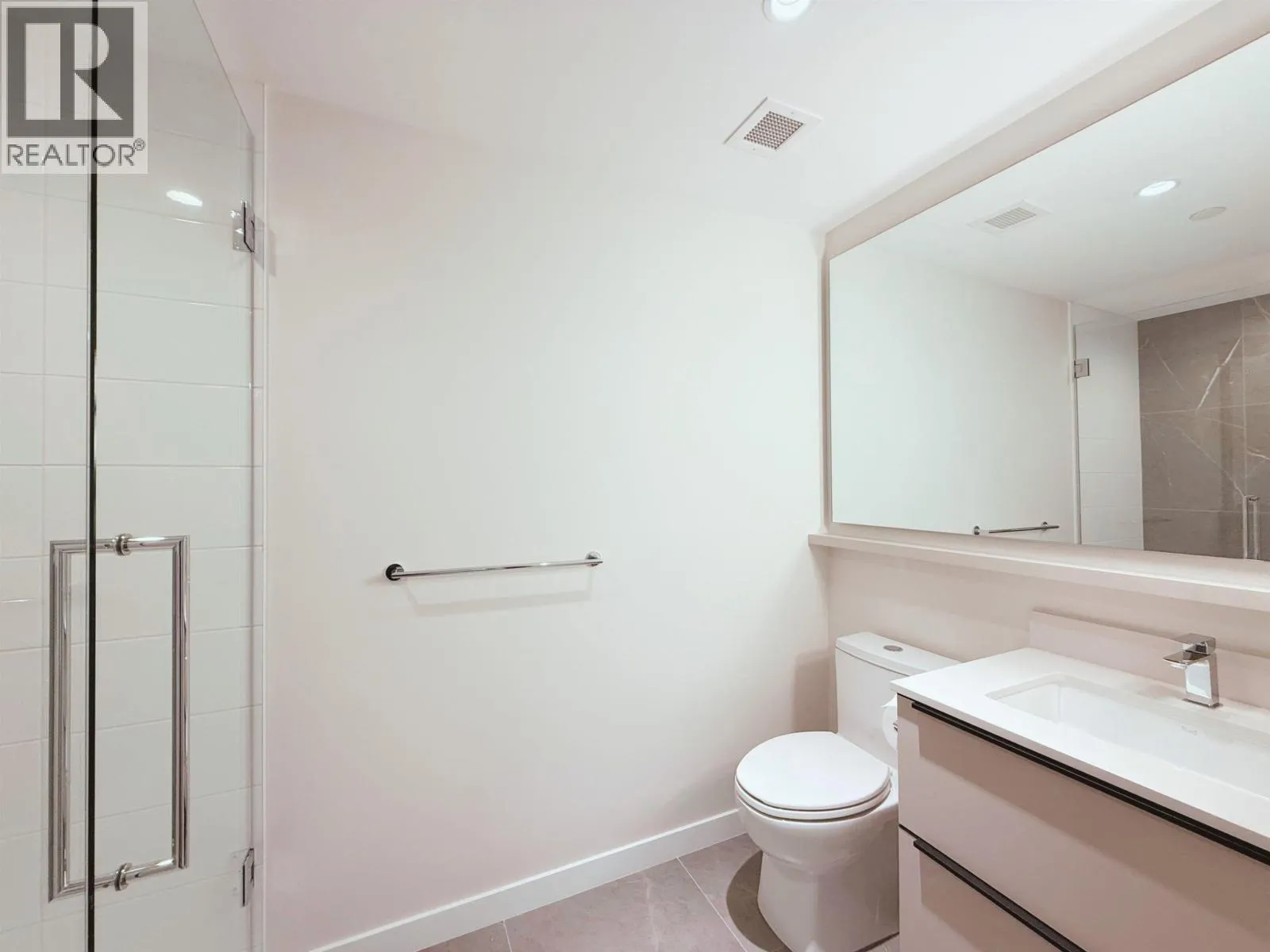 28** 612 ELMWOOD STREET