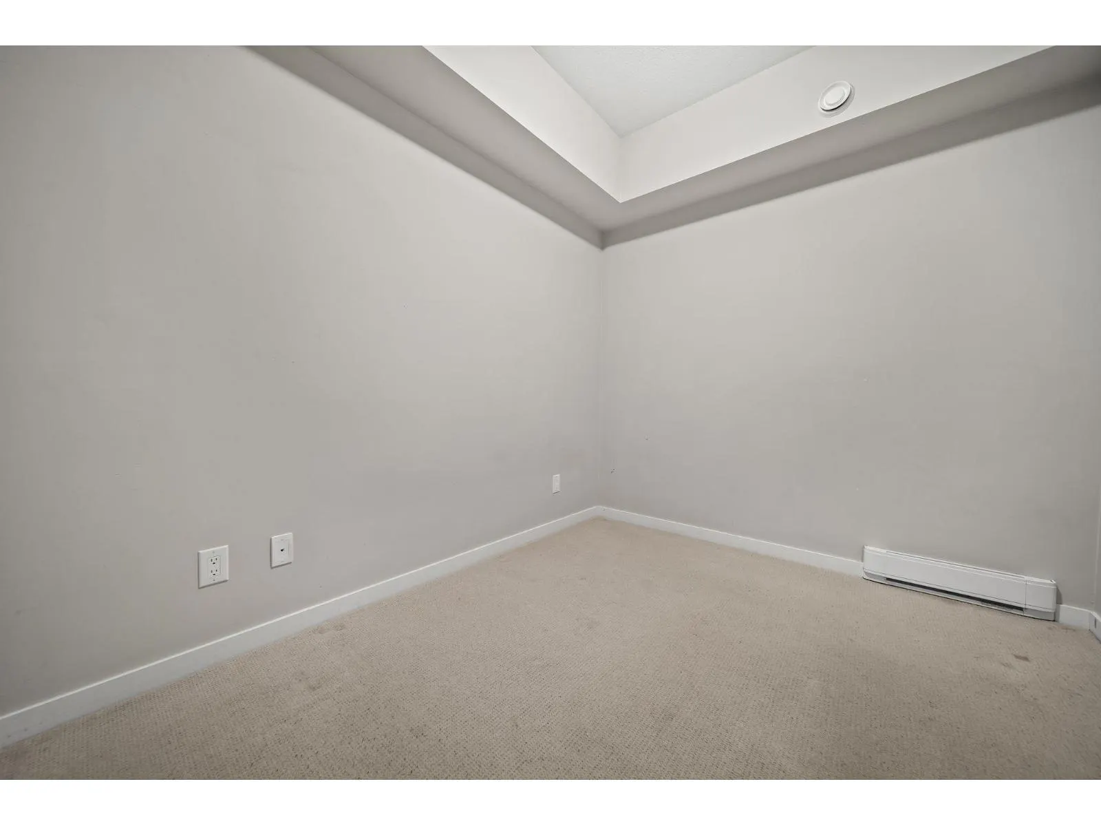 303 13768 108 AVENUE