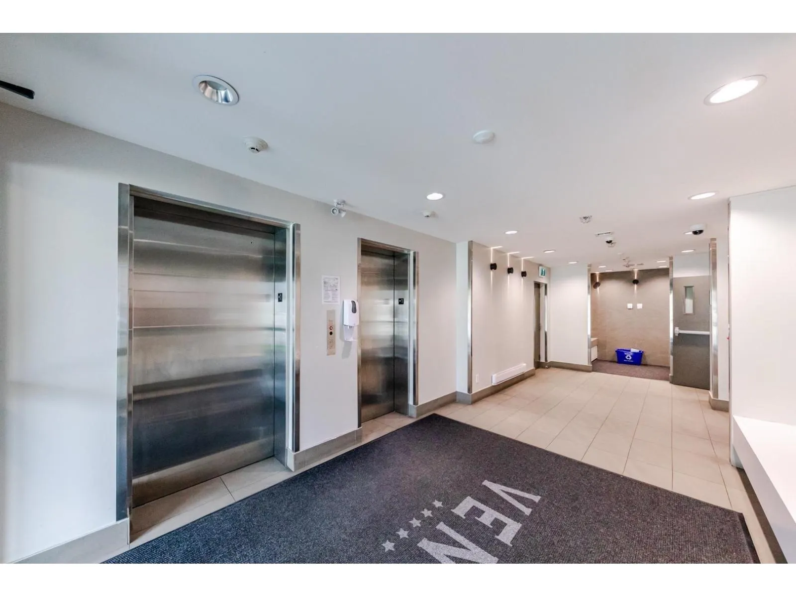 303 13768 108 AVENUE