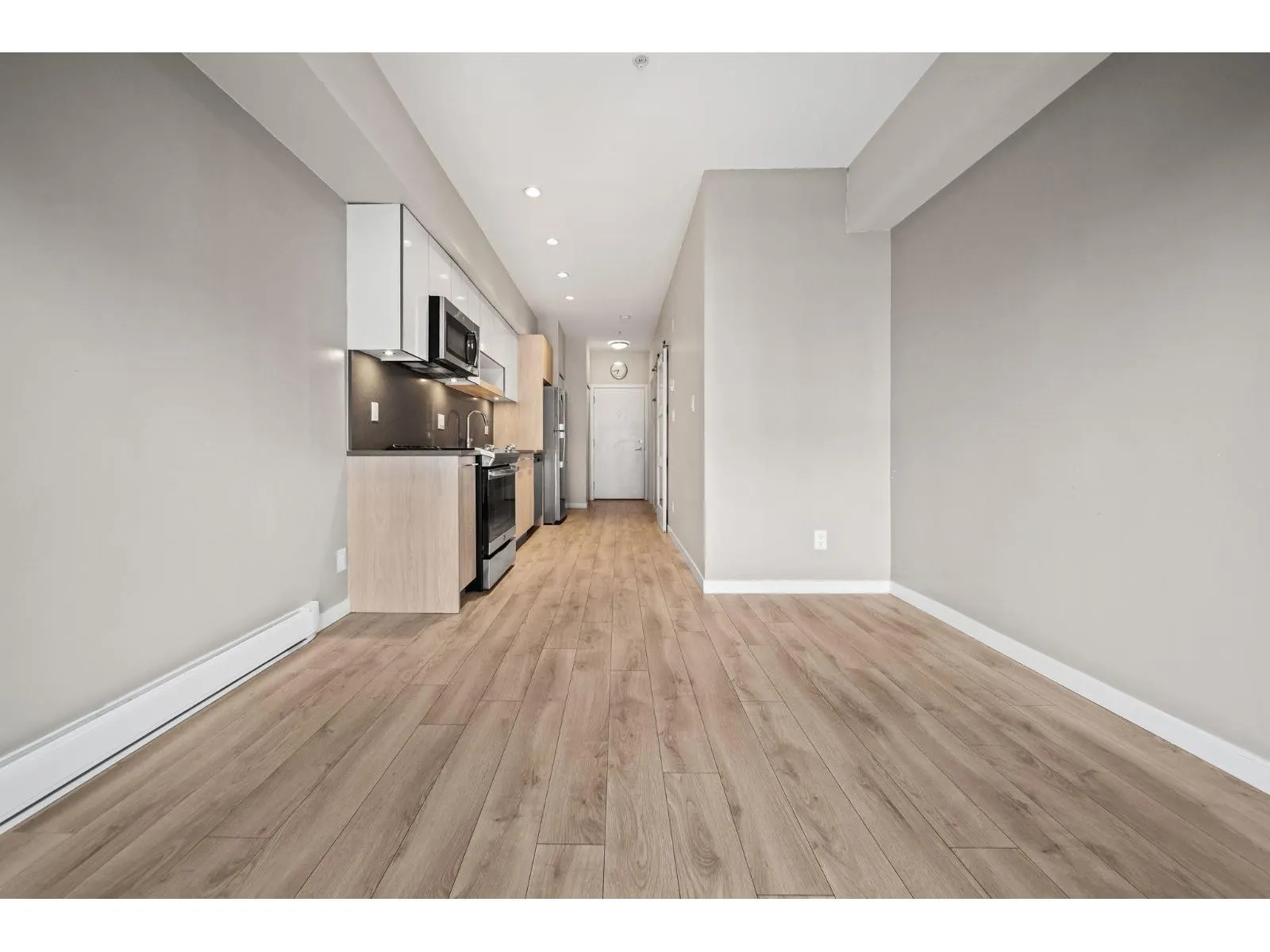 303 13768 108 AVENUE