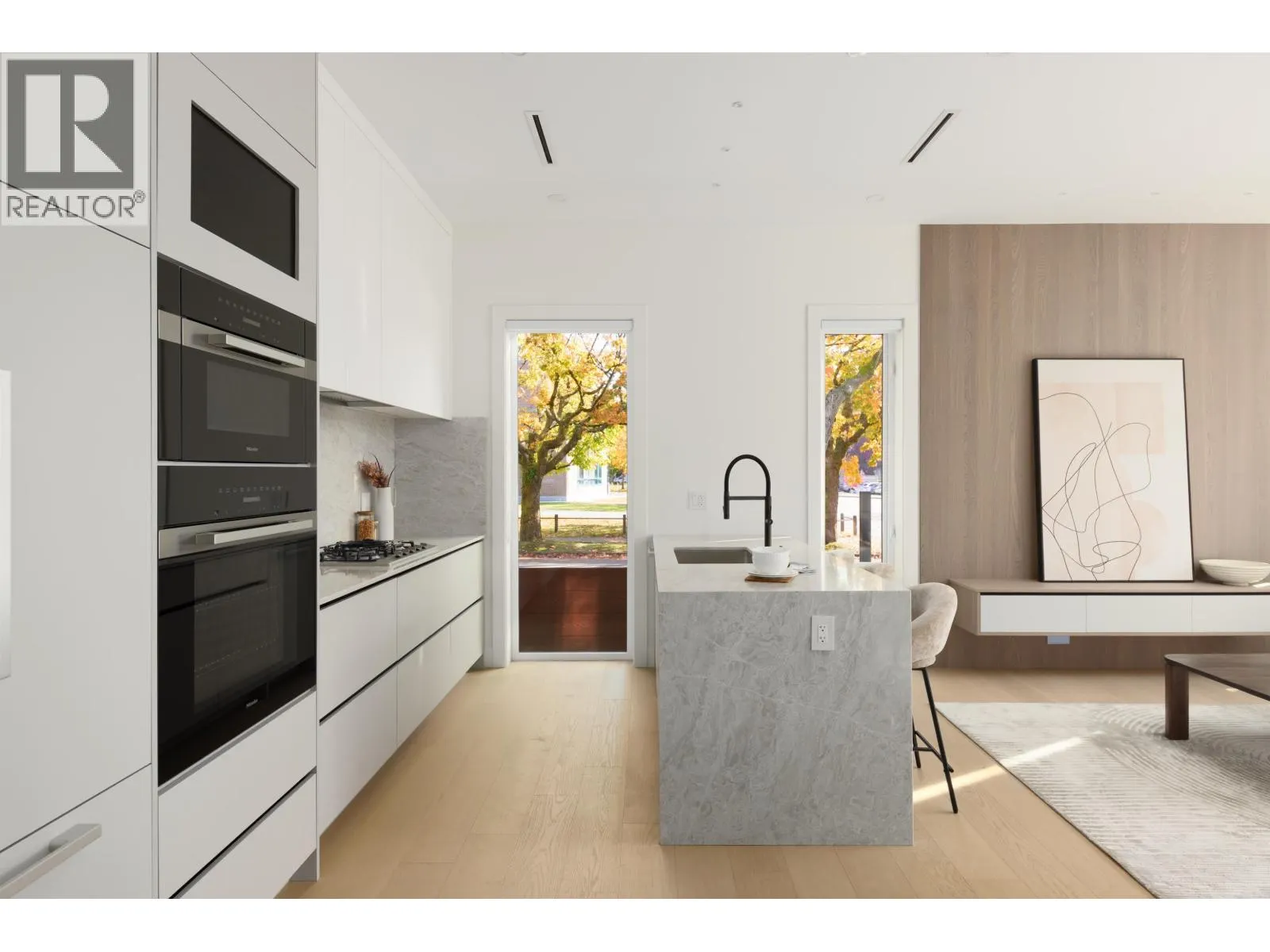 2009 W 48TH AVENUE