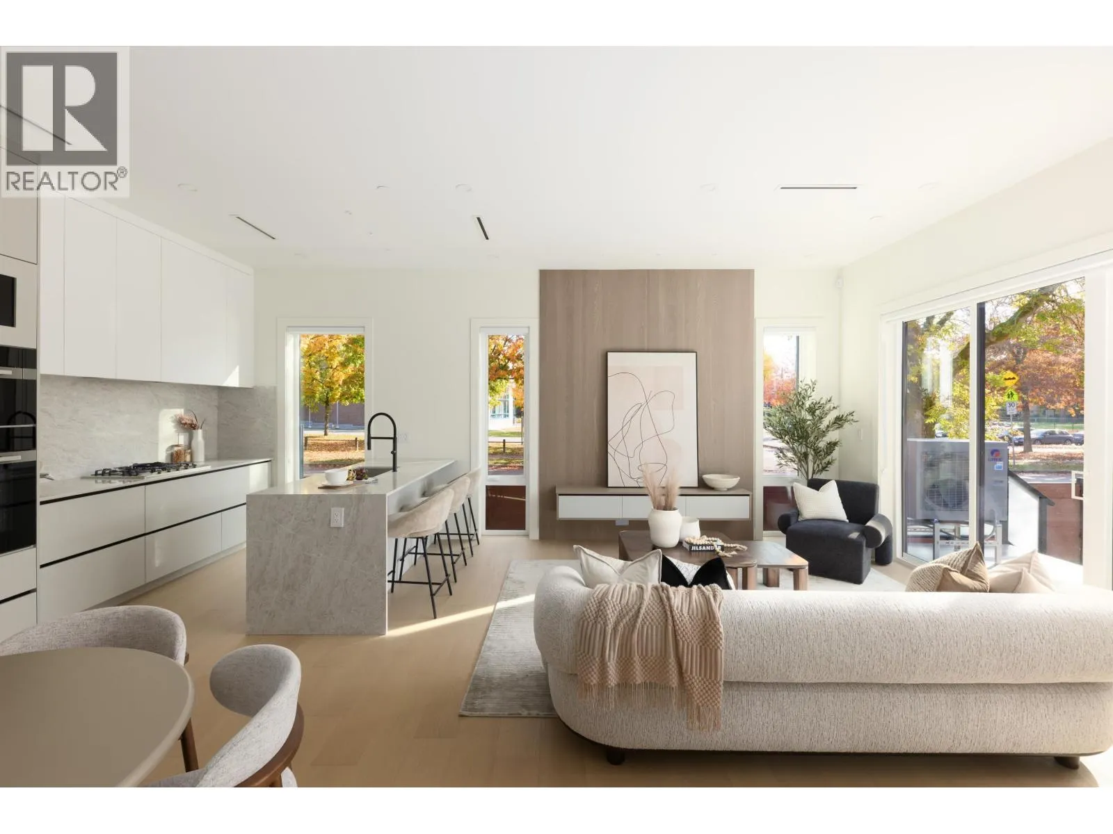 2009 W 48TH AVENUE