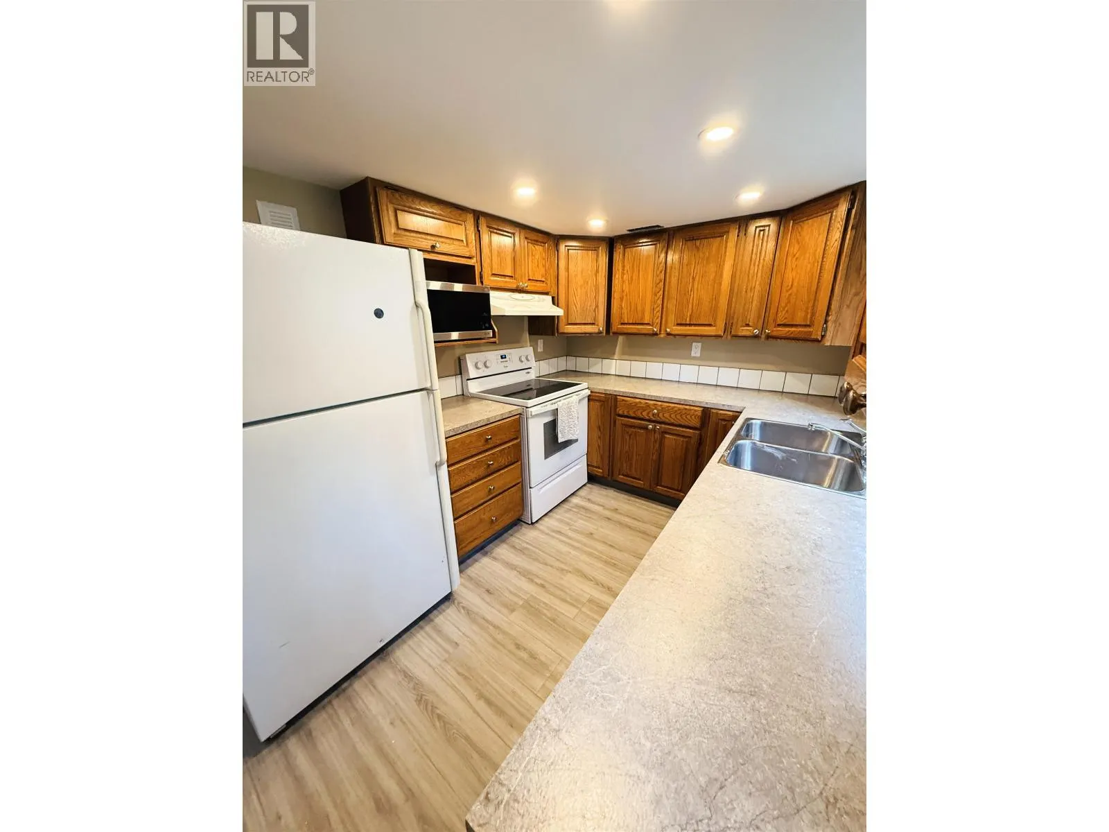 3737 HAZEL DRIVE