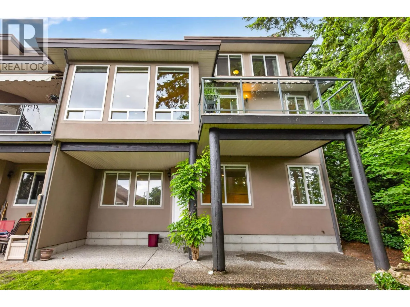 7 688 CITADEL DRIVE