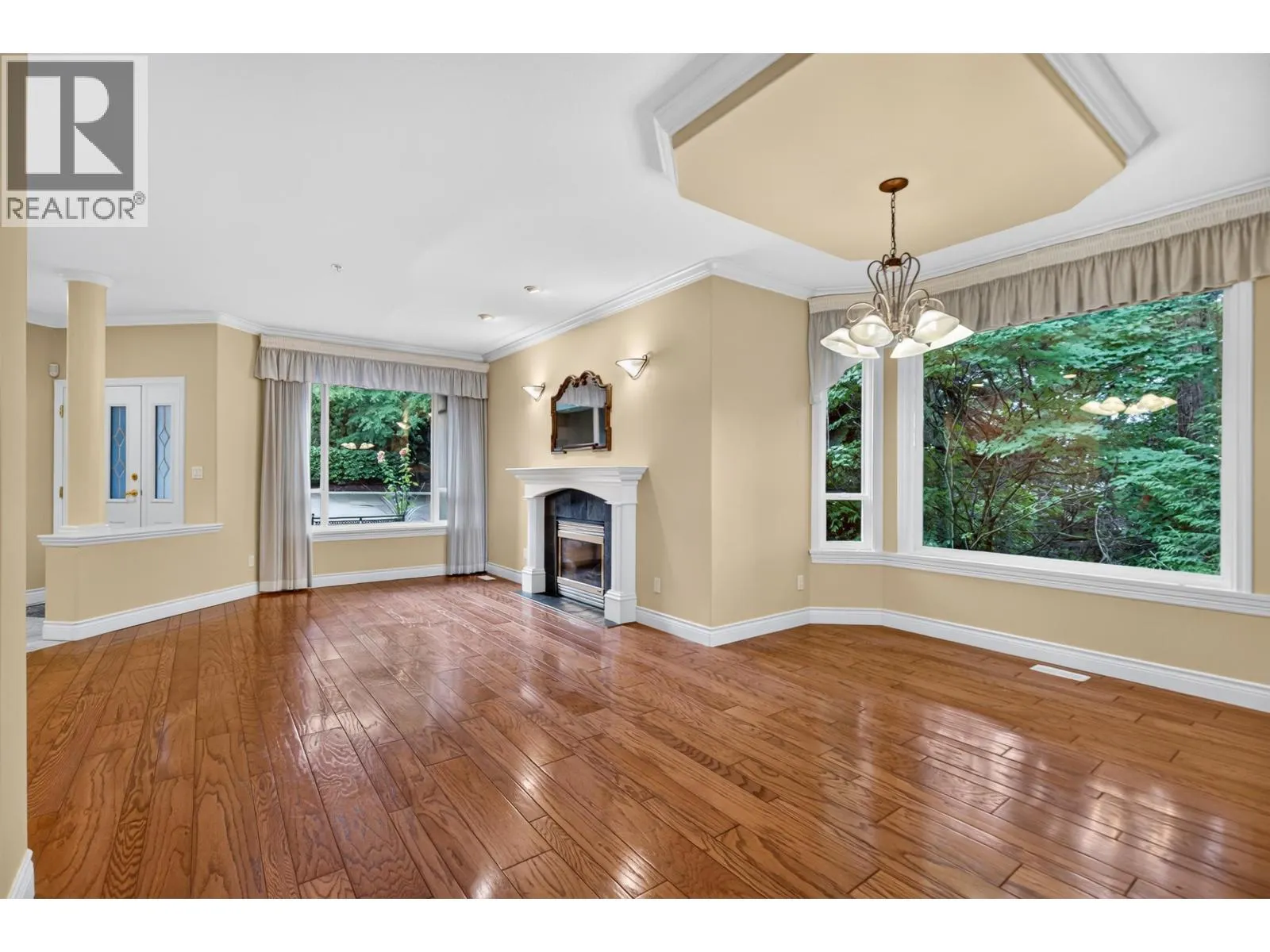 7 688 CITADEL DRIVE