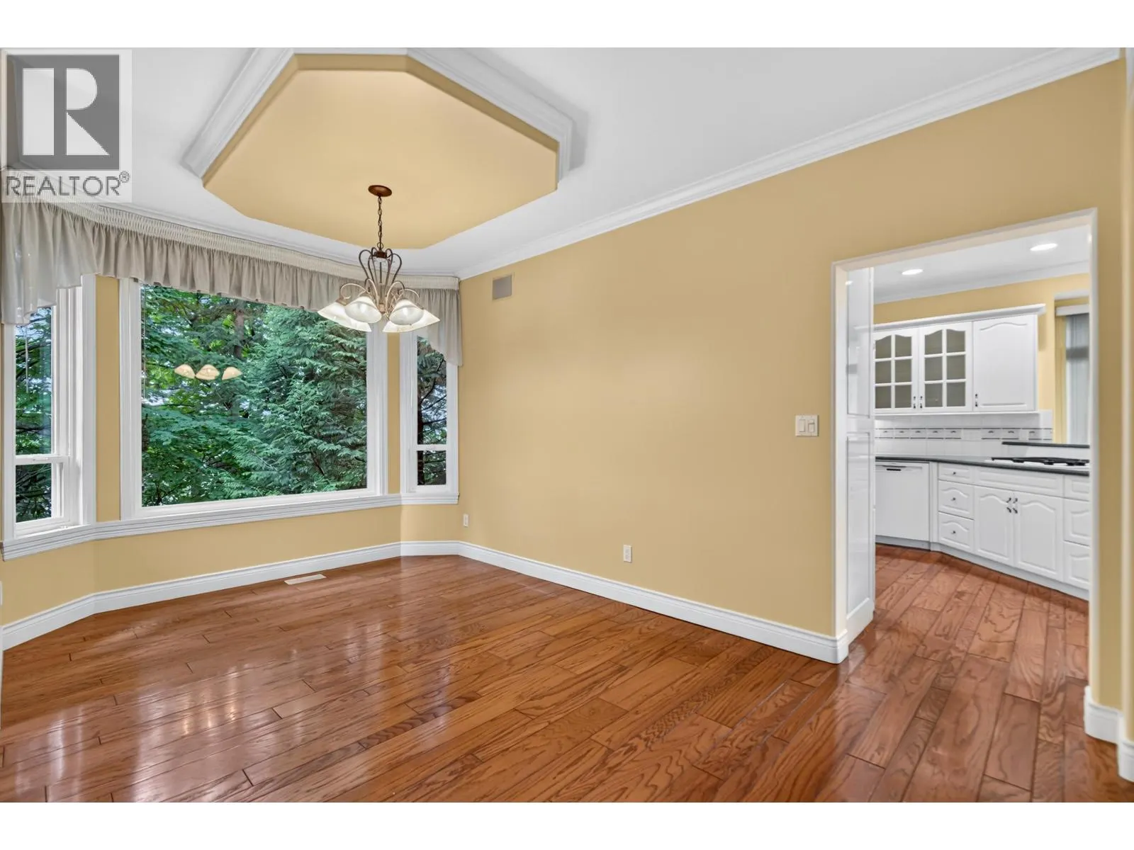 7 688 CITADEL DRIVE