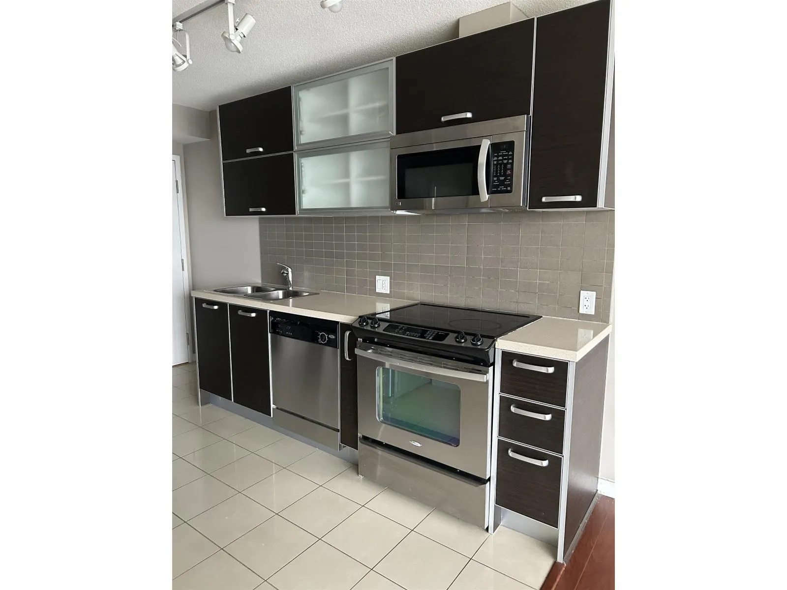 On 26 Floor 13688 100 AVENUE