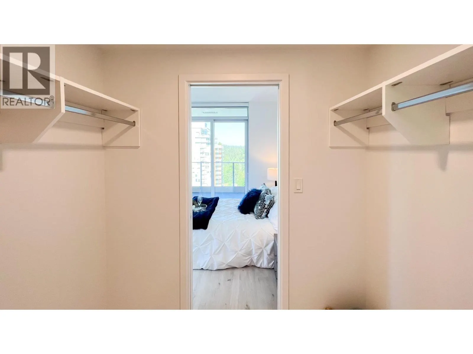 2601 3809 EVERGREEN PLACE