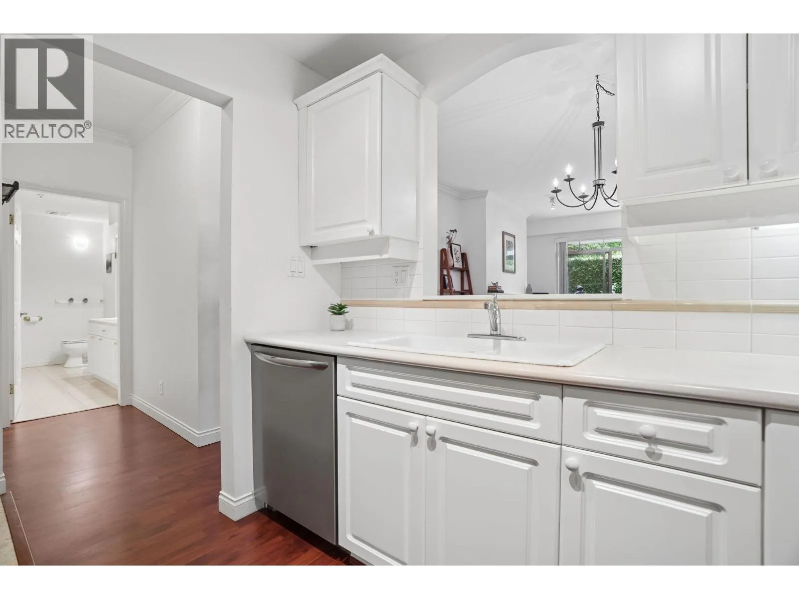 116 5835 HAMPTON PLACE