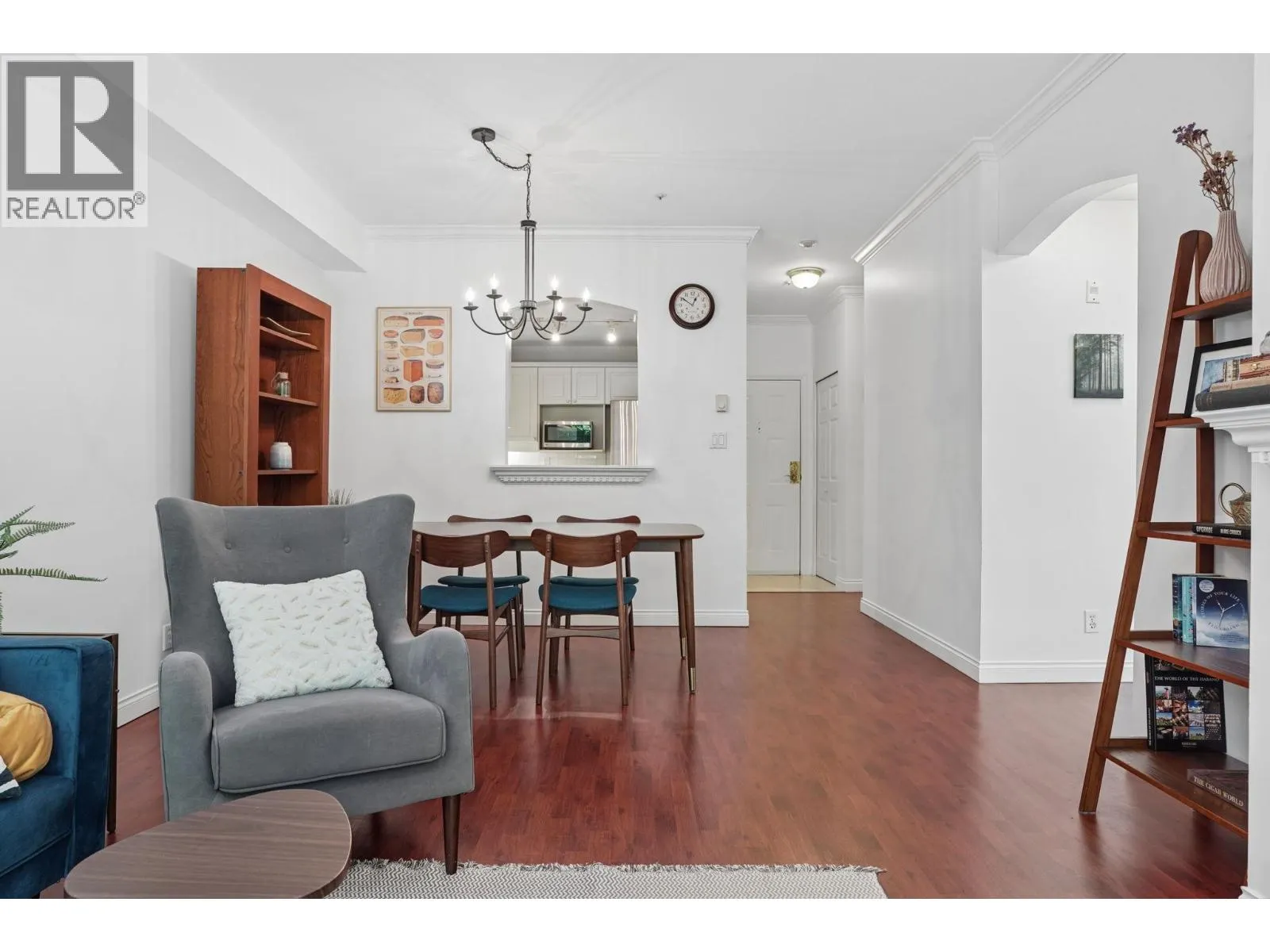 116 5835 HAMPTON PLACE