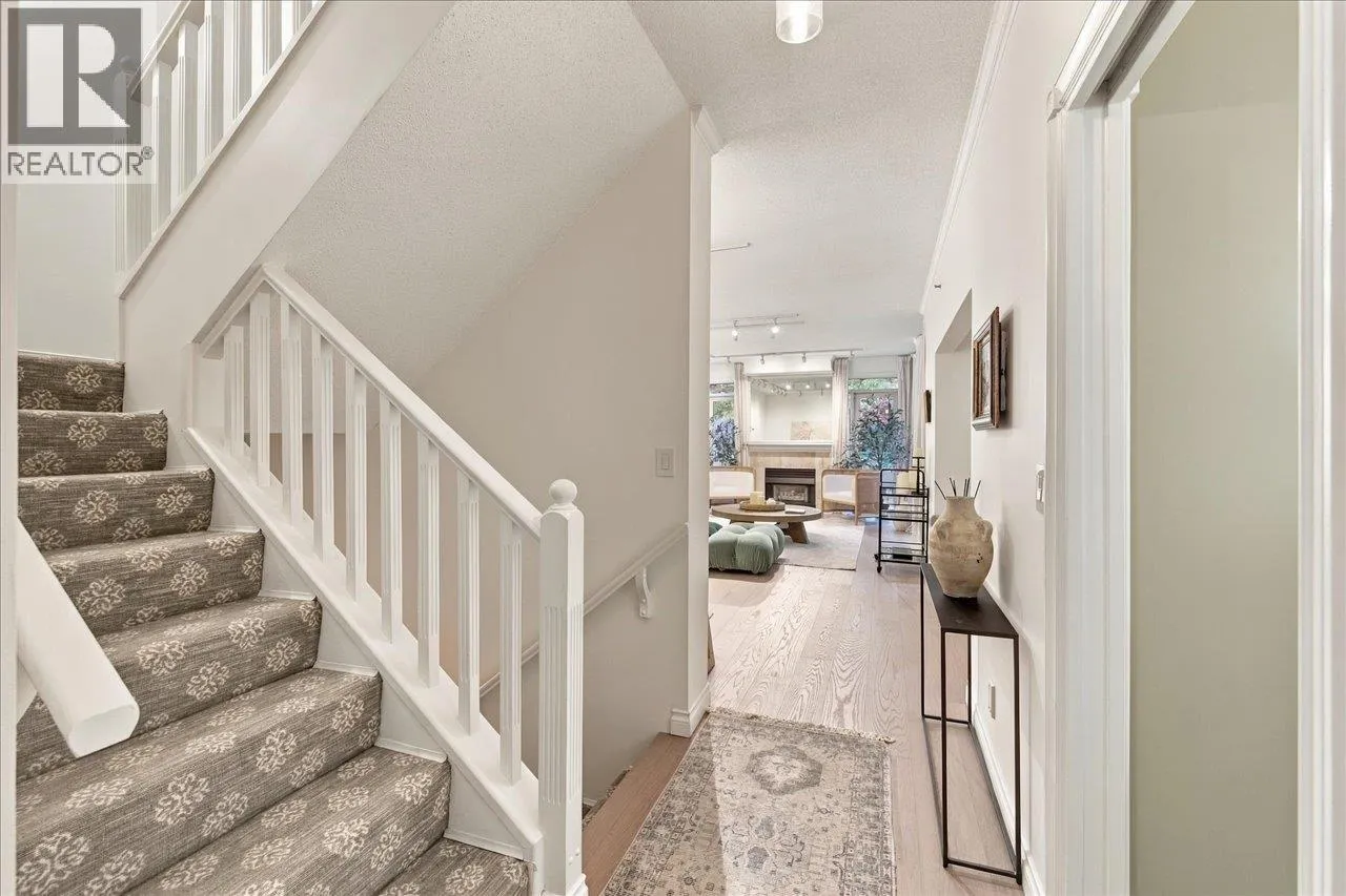 362 TAYLOR WAY