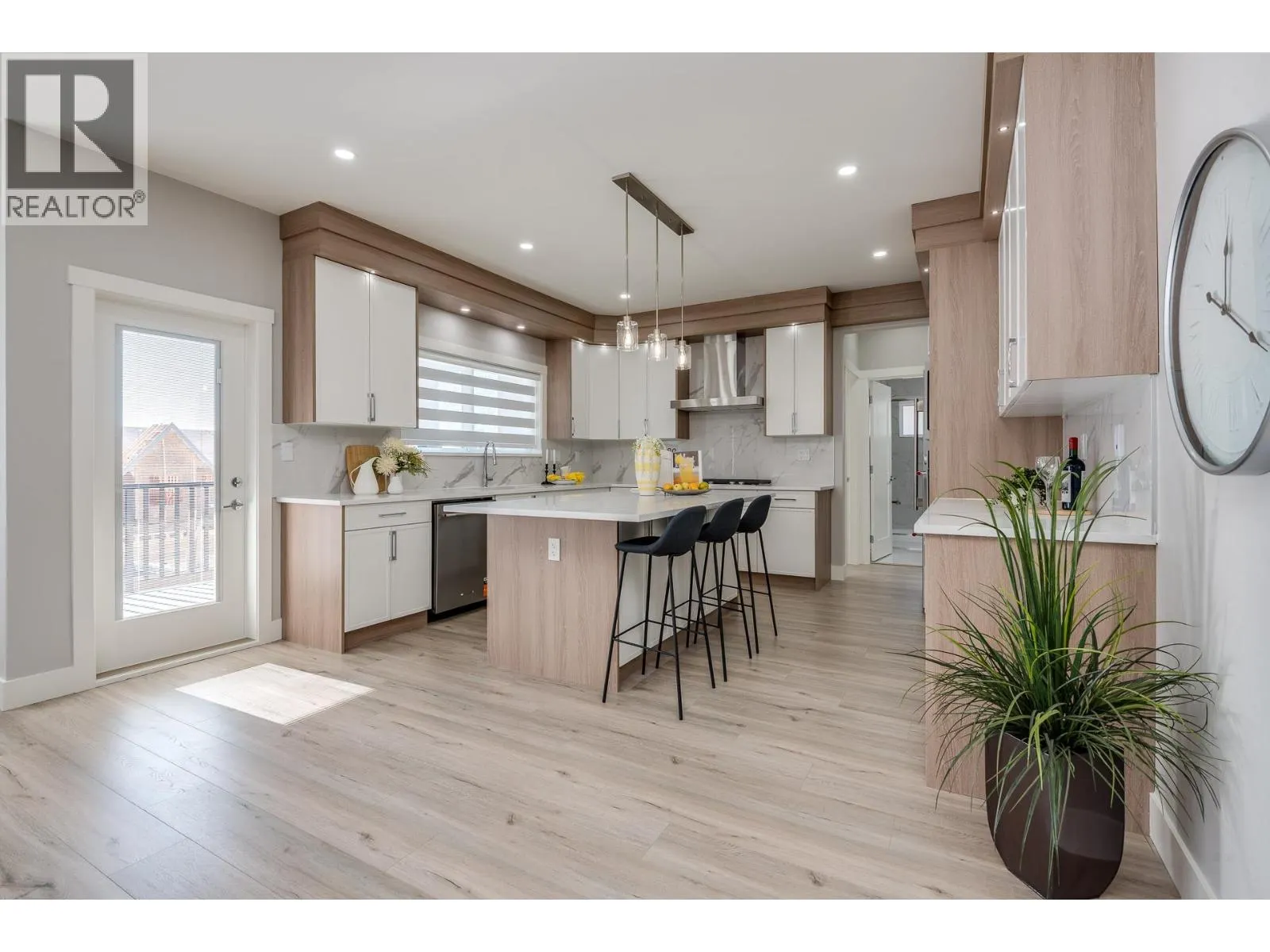 3558 MONSON CRESCENT