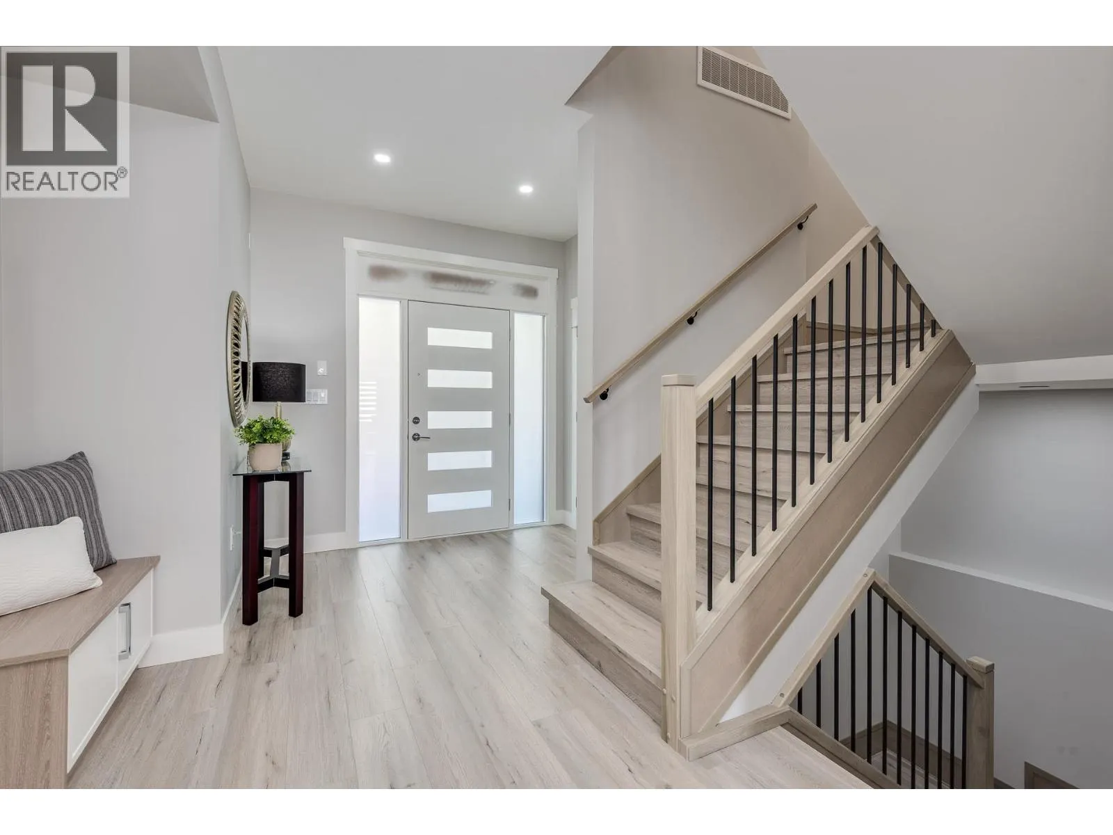 3558 MONSON CRESCENT