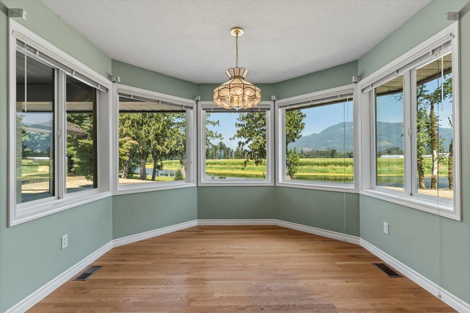 47083 BELL ROAD|Fairfield Island