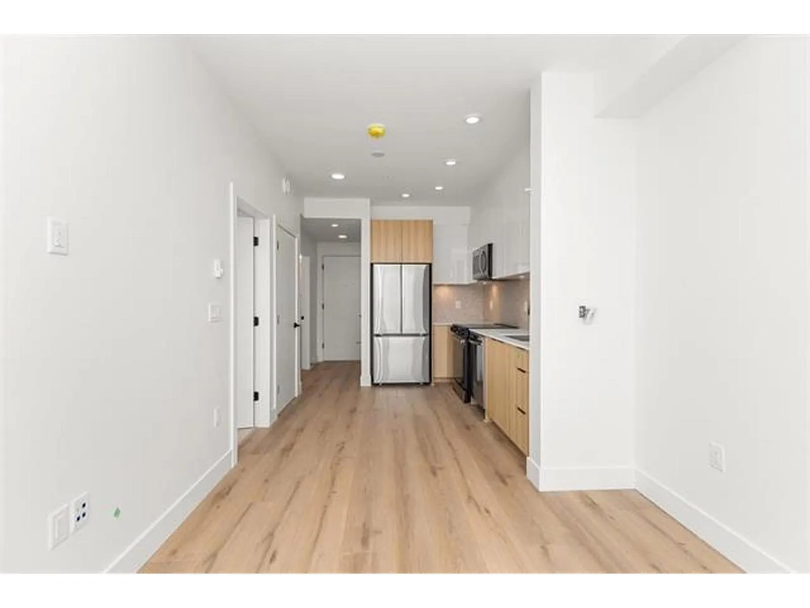 614 20769 FRASER HIGHWAY