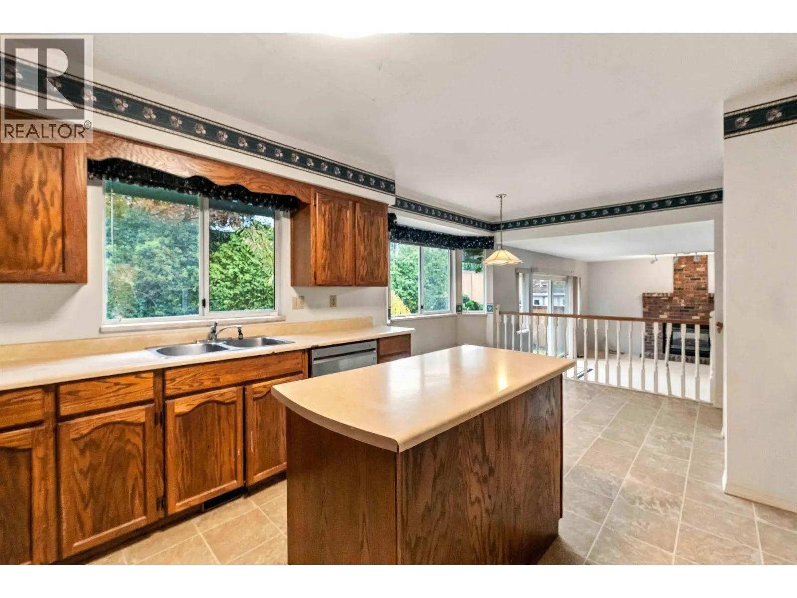 953 CAPTAIN COURT