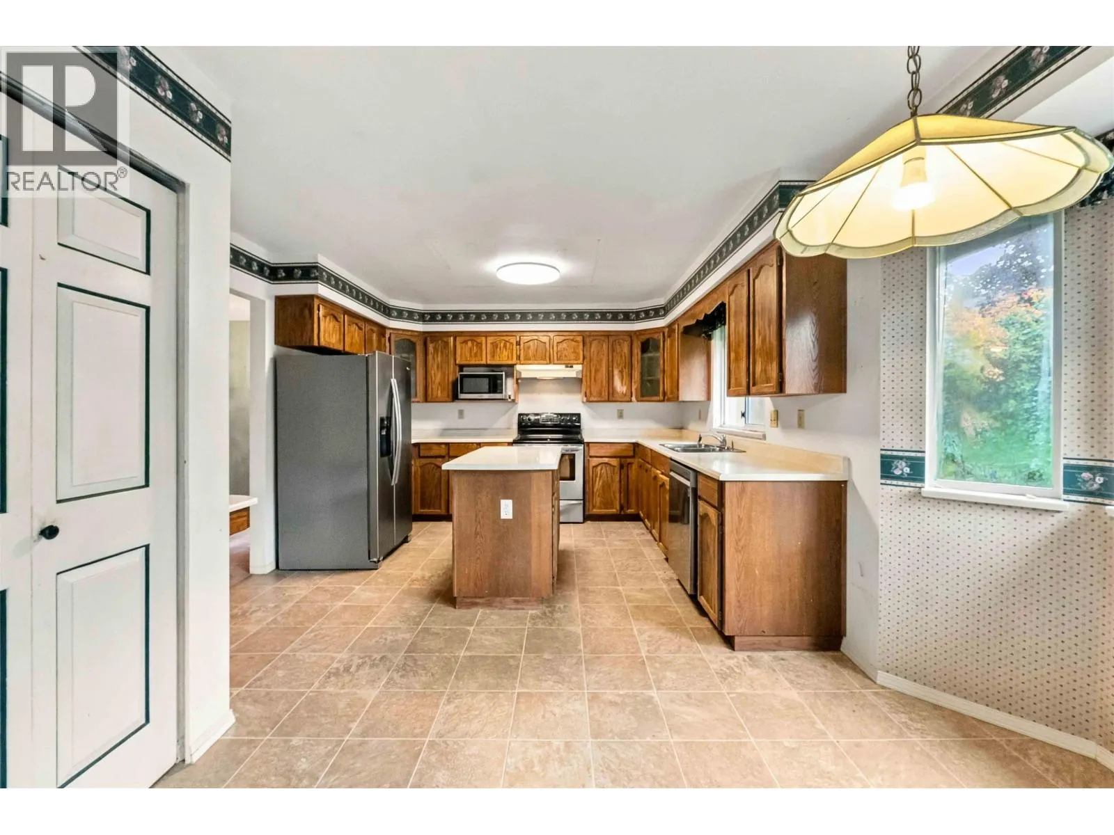 953 CAPTAIN COURT