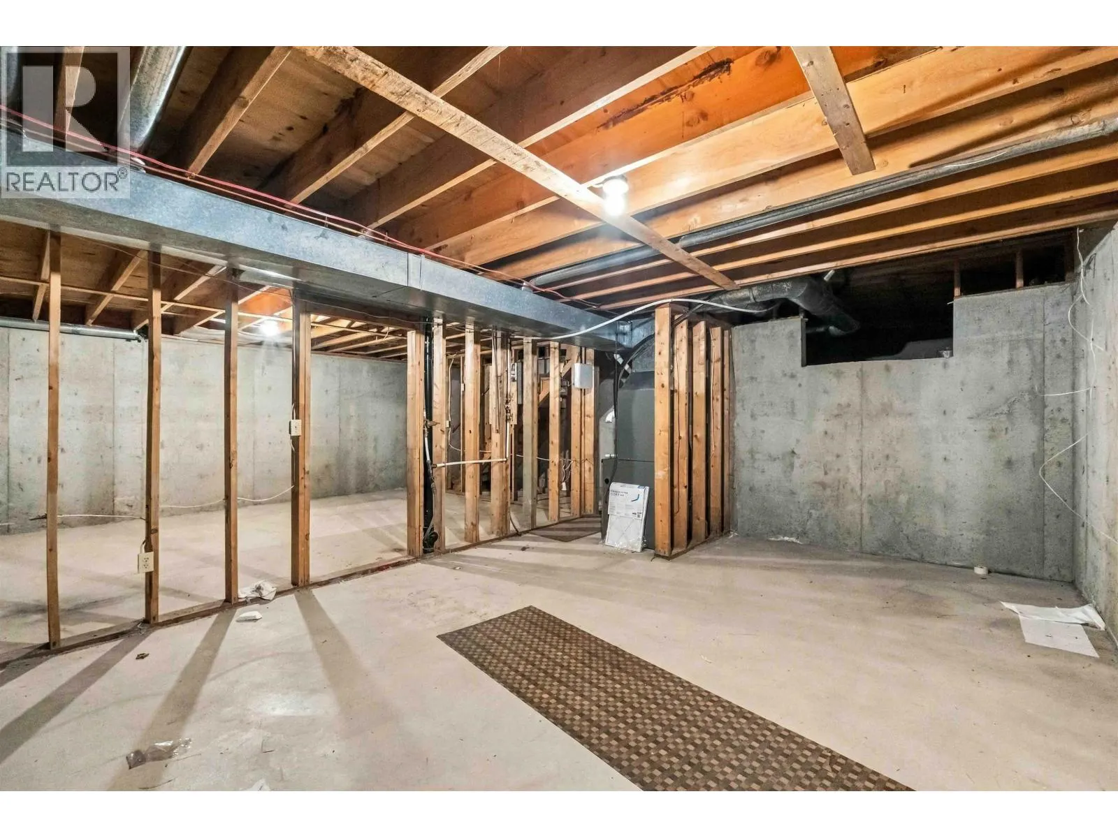 953 CAPTAIN COURT