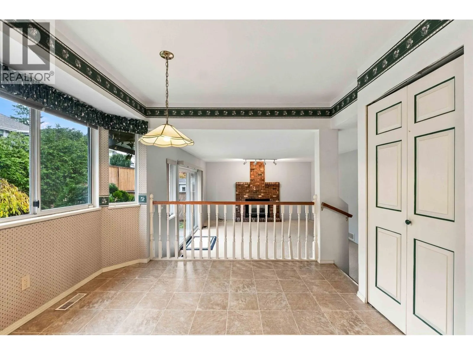 953 CAPTAIN COURT