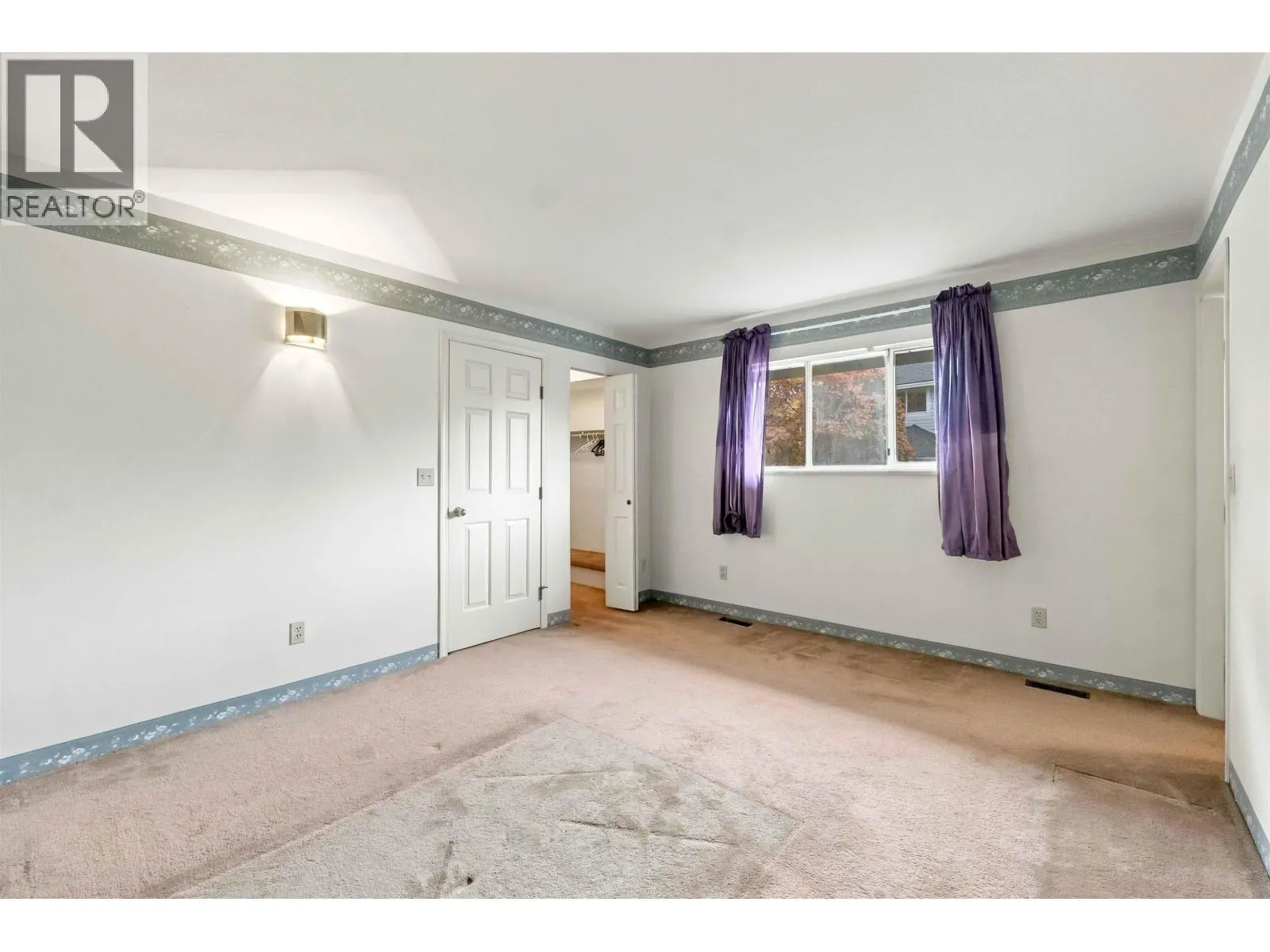 953 CAPTAIN COURT