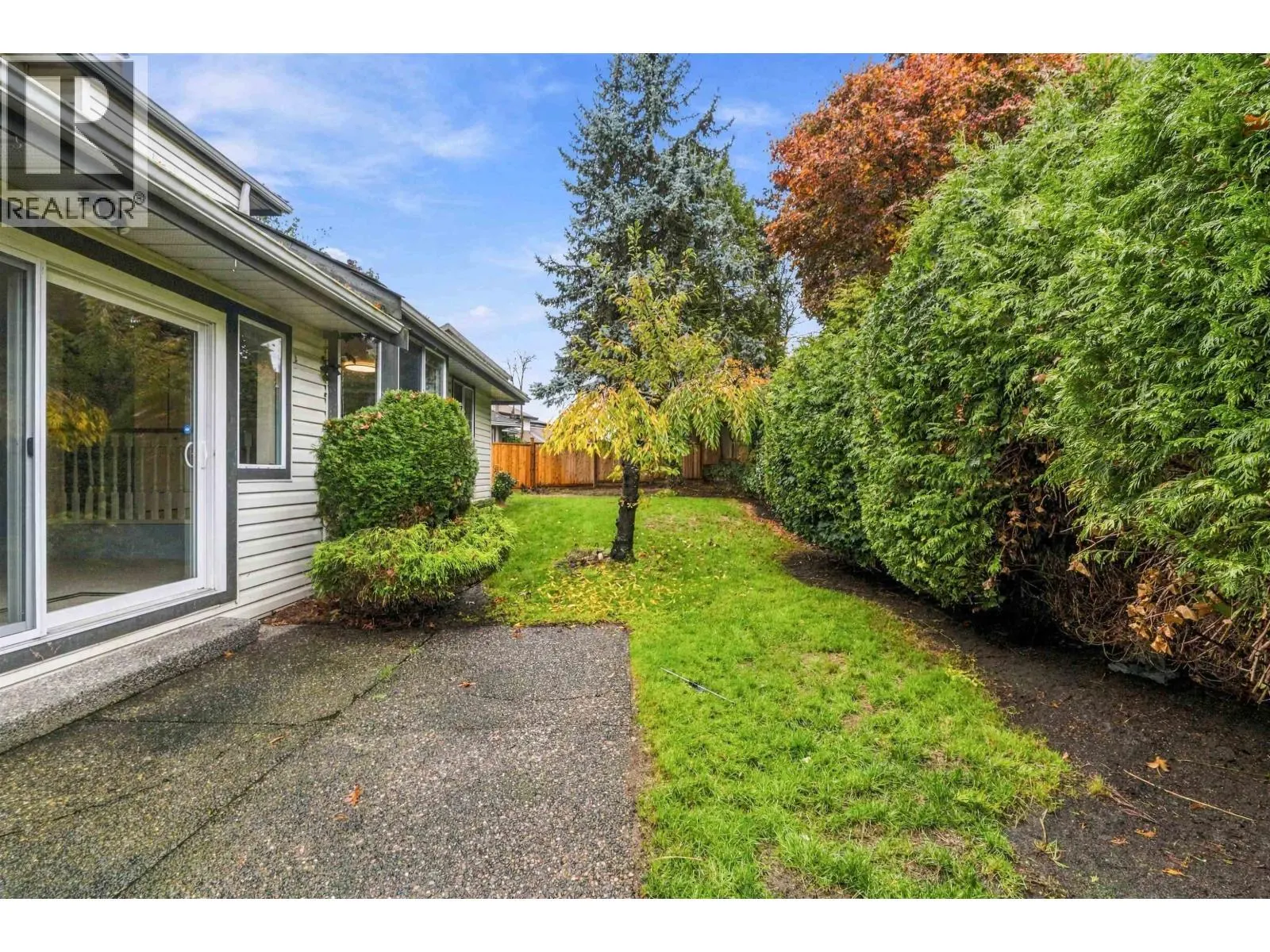 953 CAPTAIN COURT