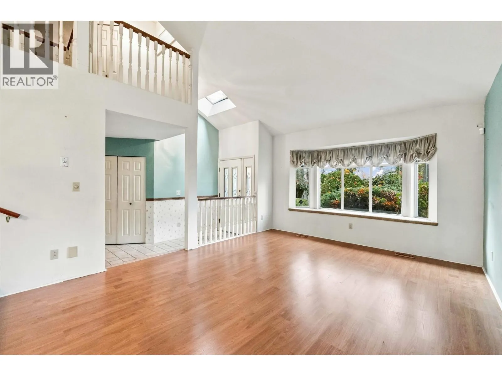 953 CAPTAIN COURT
