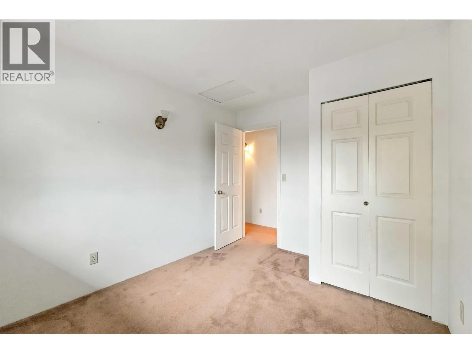 953 CAPTAIN COURT