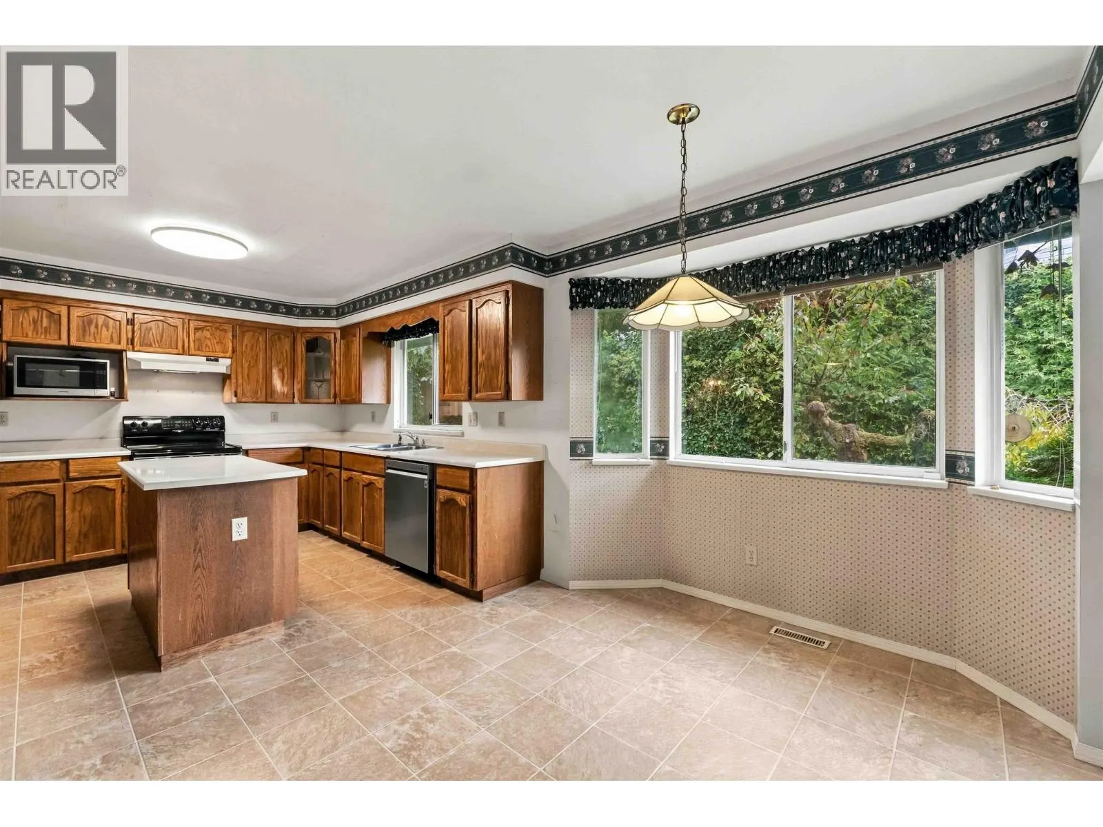 953 CAPTAIN COURT