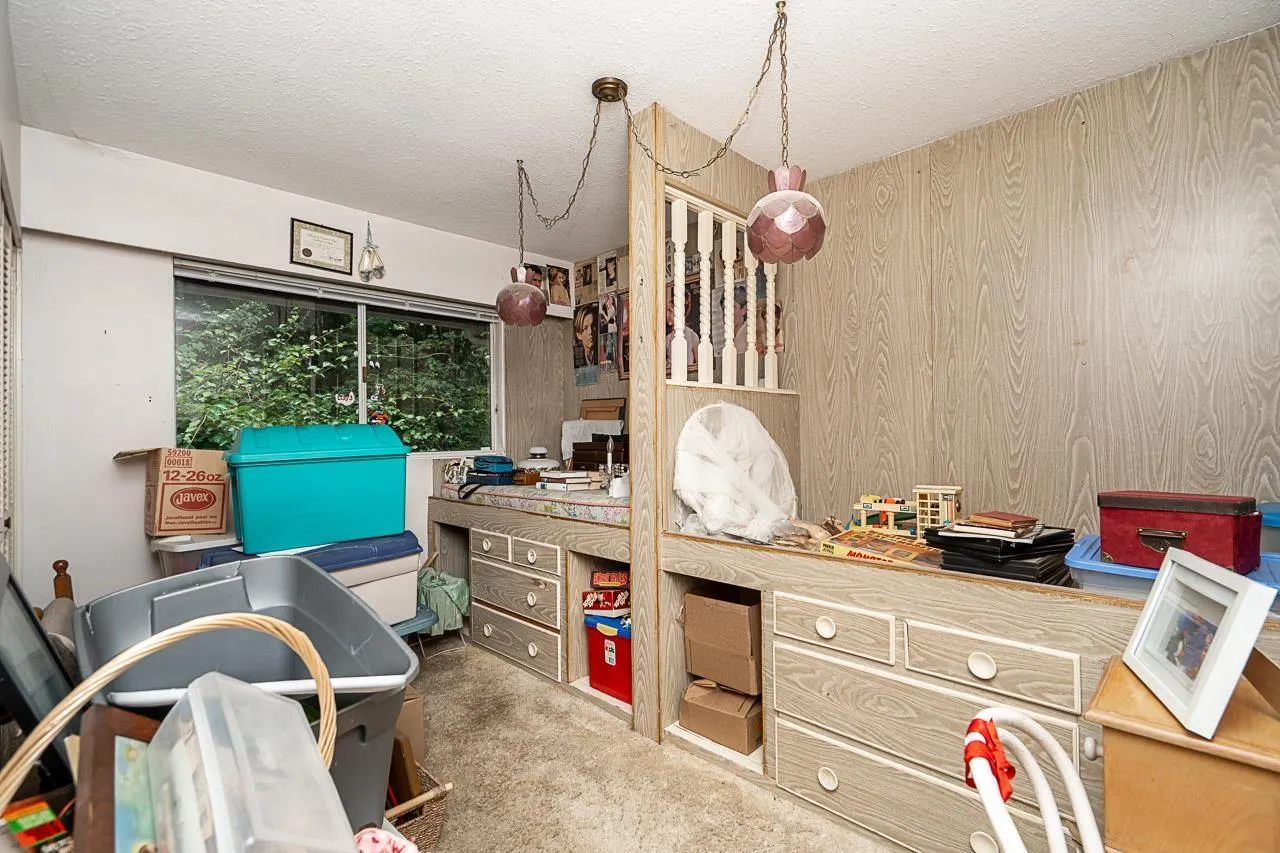20088 FERNRIDGE CRESCENT