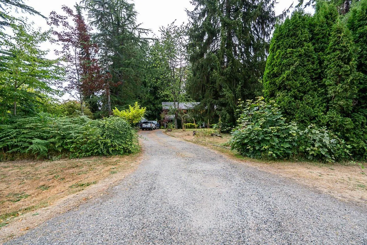 20088 FERNRIDGE CRESCENT