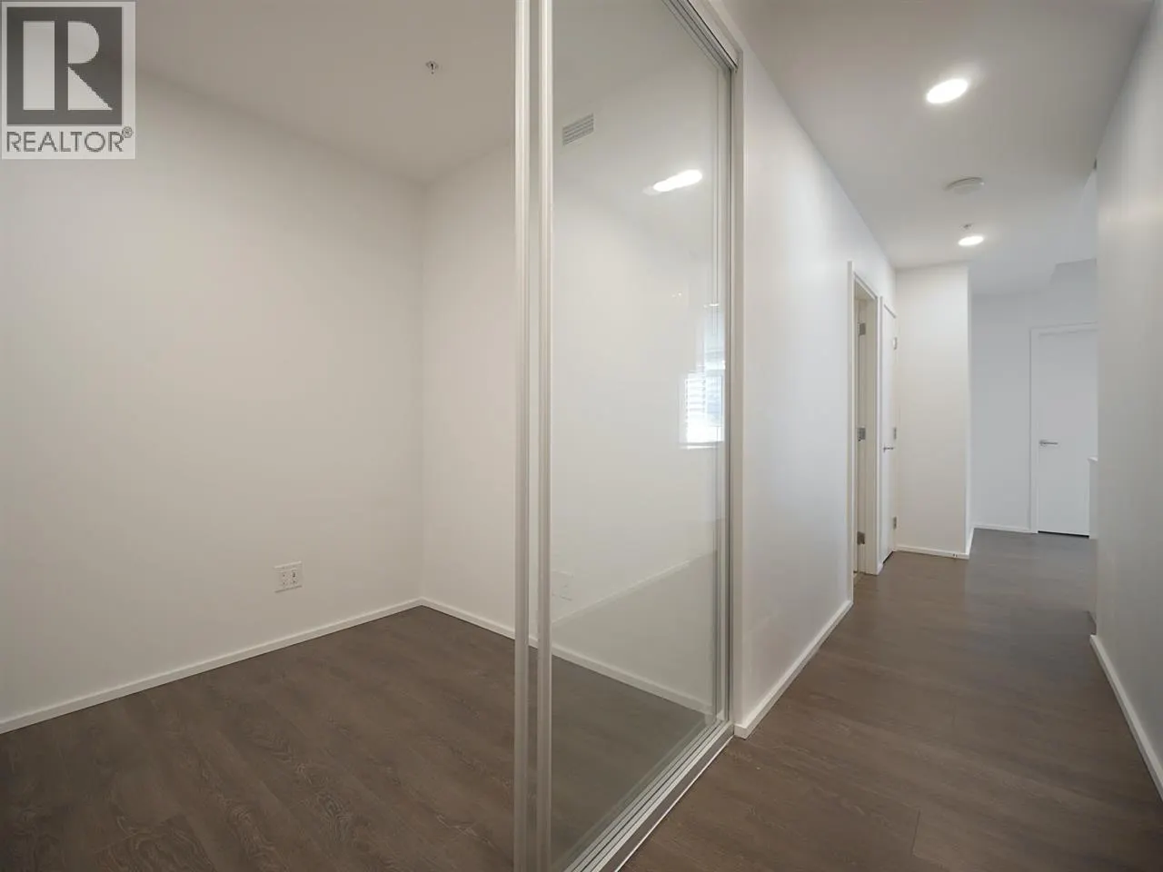 3307 4650 BRENTWOOD DRIVE