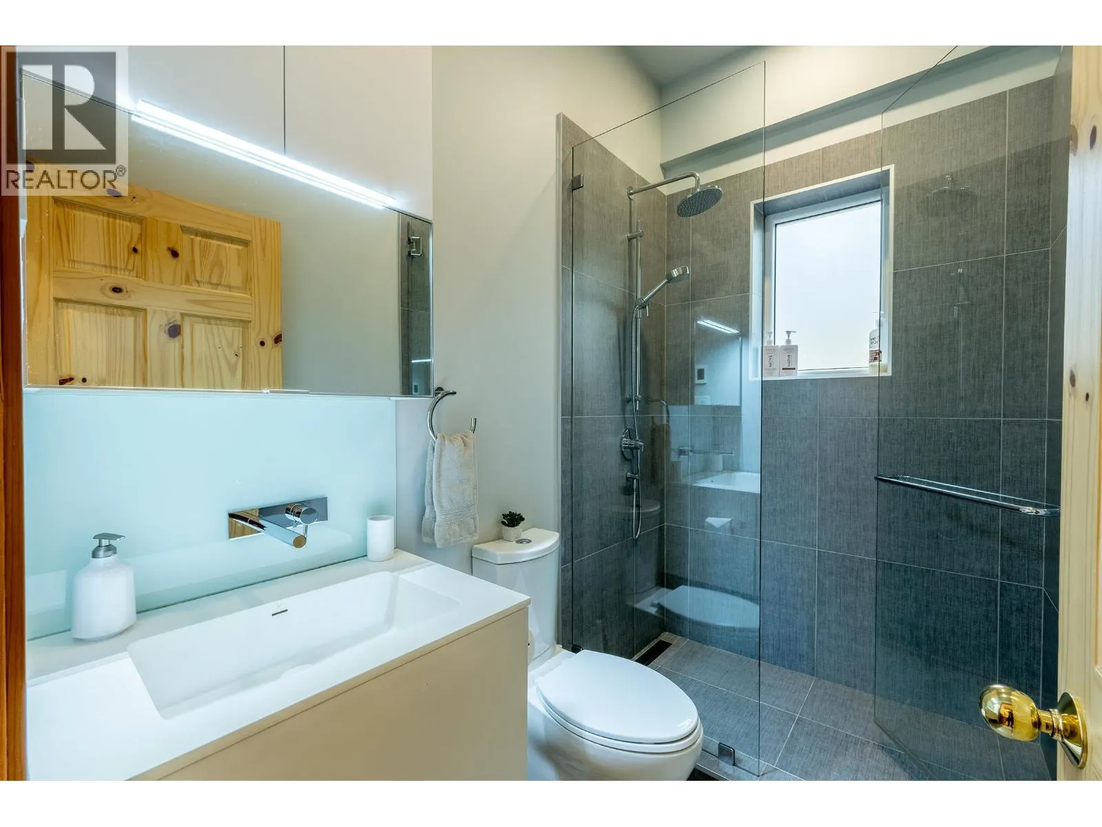 8593 DRIFTER WAY