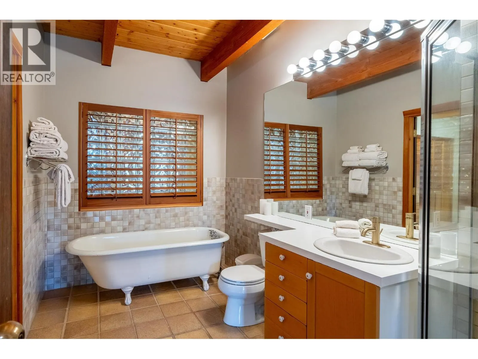 8593 DRIFTER WAY