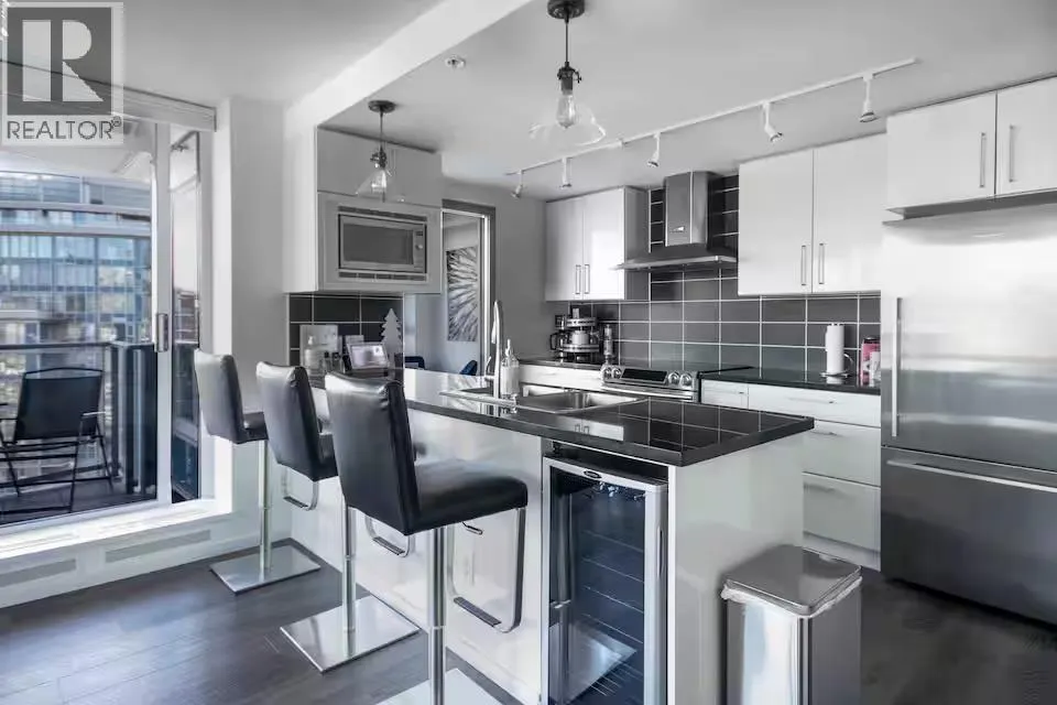 3505 188 KEEFER PLACE