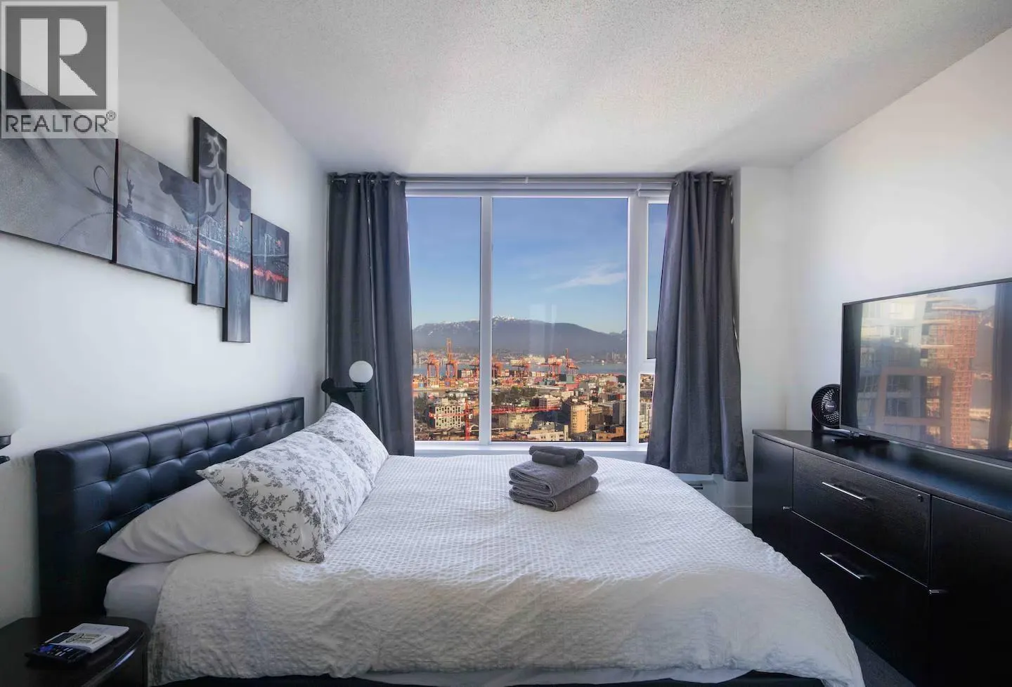 3505 188 KEEFER PLACE