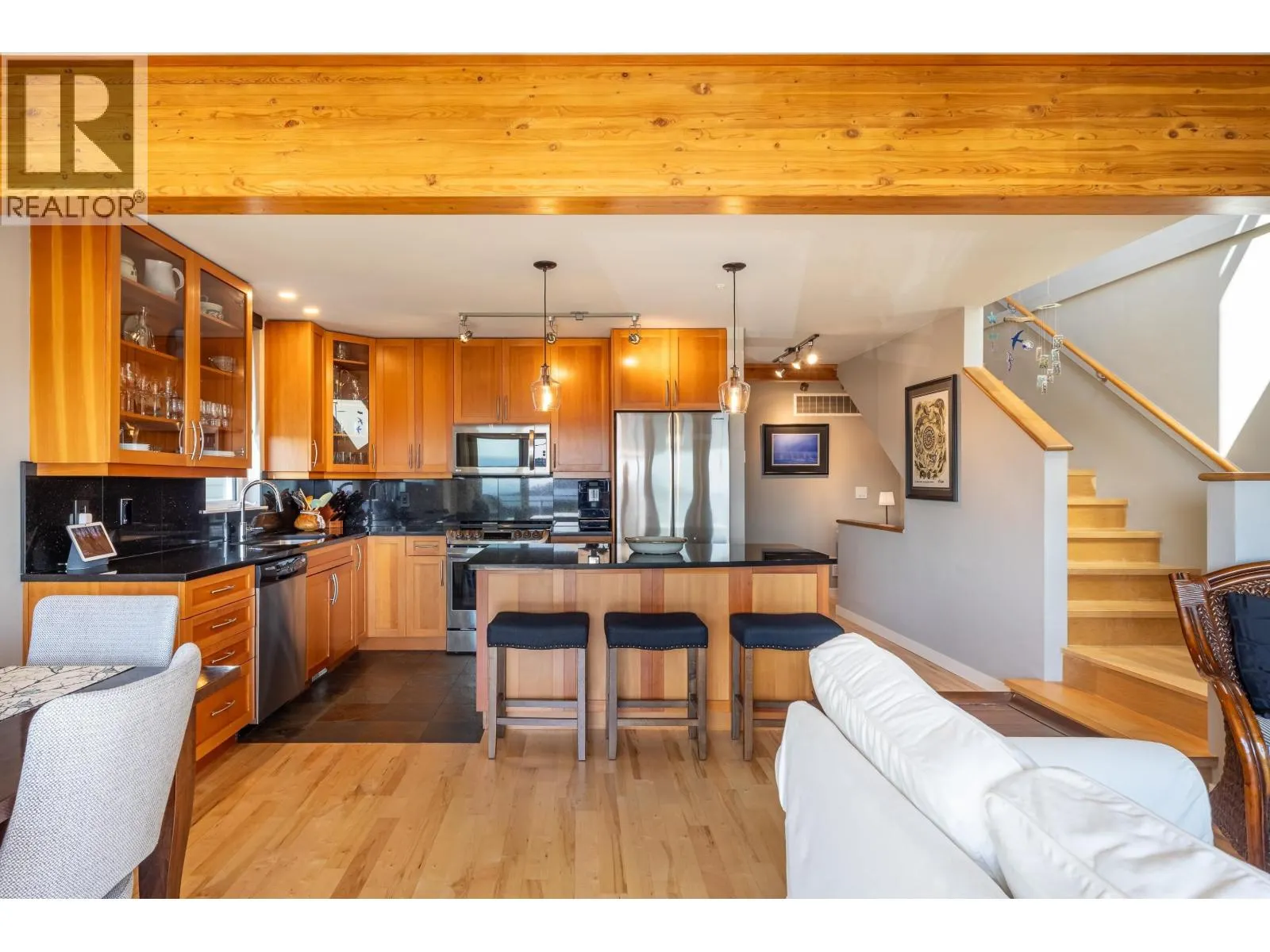 5374 WAKEFIELD BEACH LANE