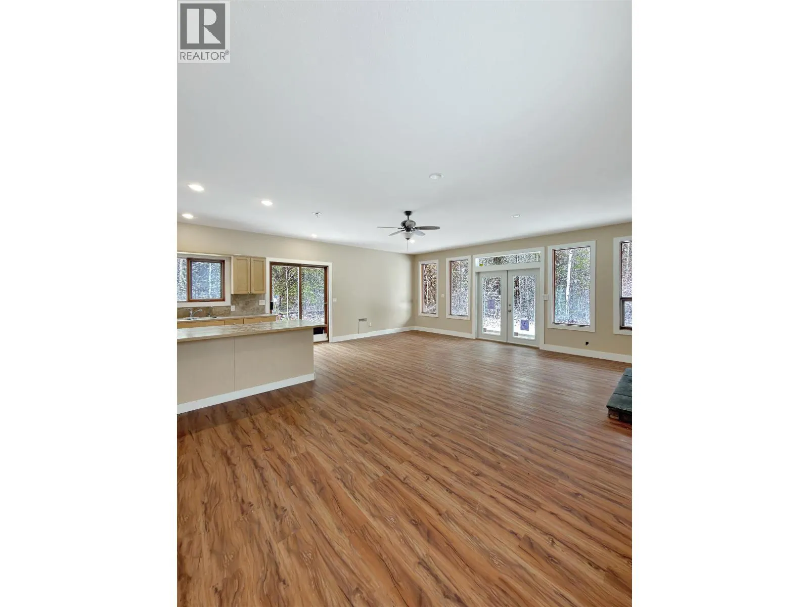 3124 HORSEFLY ROAD