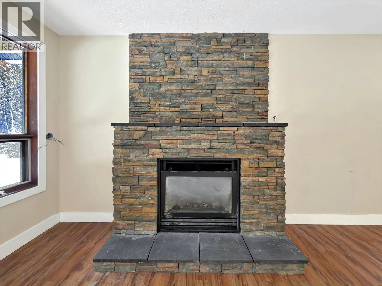3124 HORSEFLY ROAD
