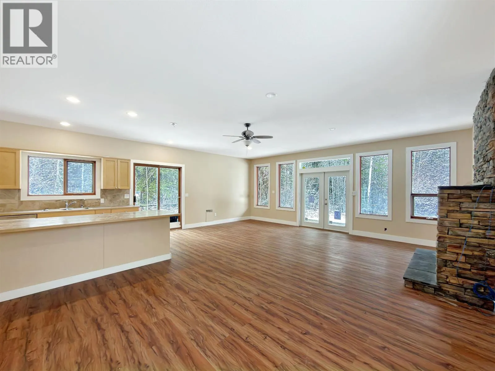 3124 HORSEFLY ROAD