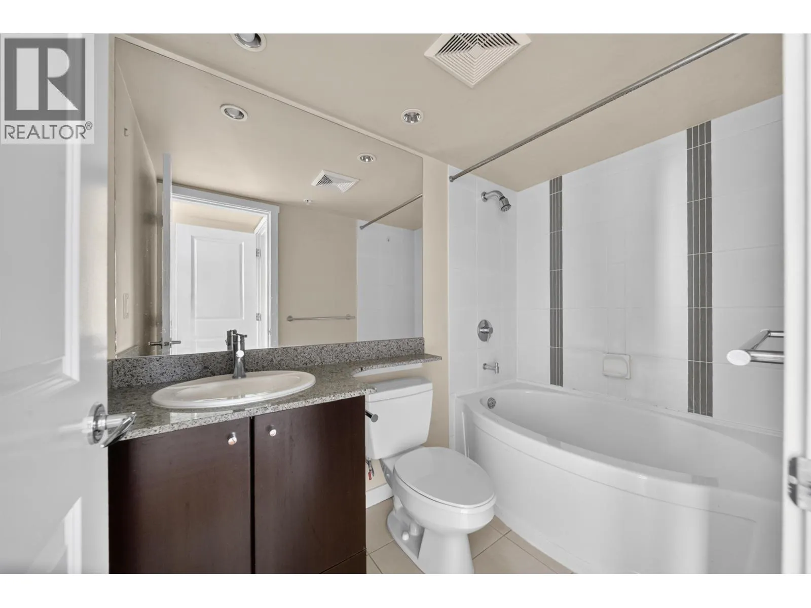 1803 5068 KWANTLEN STREET