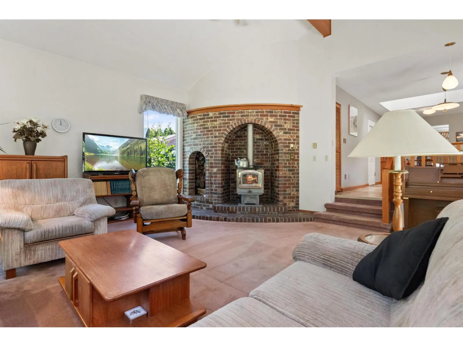 19899 SILVERHOPE ROAD|Hope