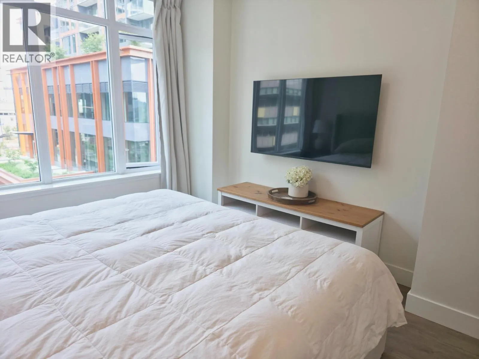 507 258 NELSON'S COURT